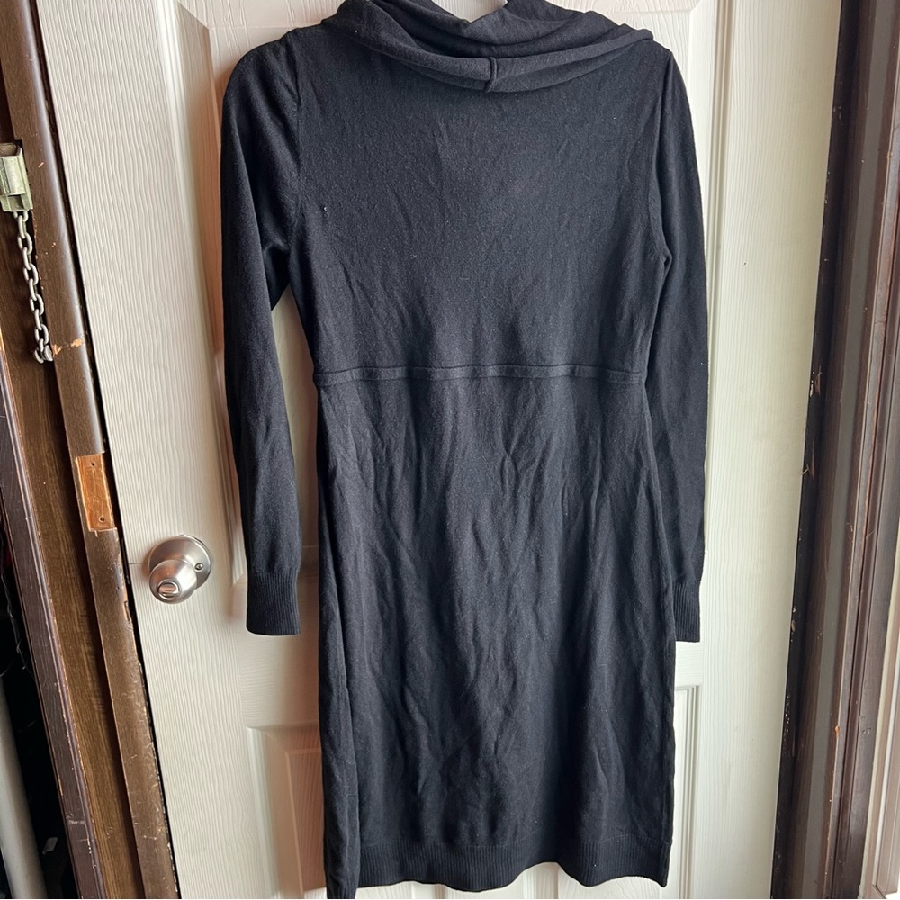 Old Navy Drawstring Waist Maternity Black Dress and Long Sleeve - Picture 2 of 8